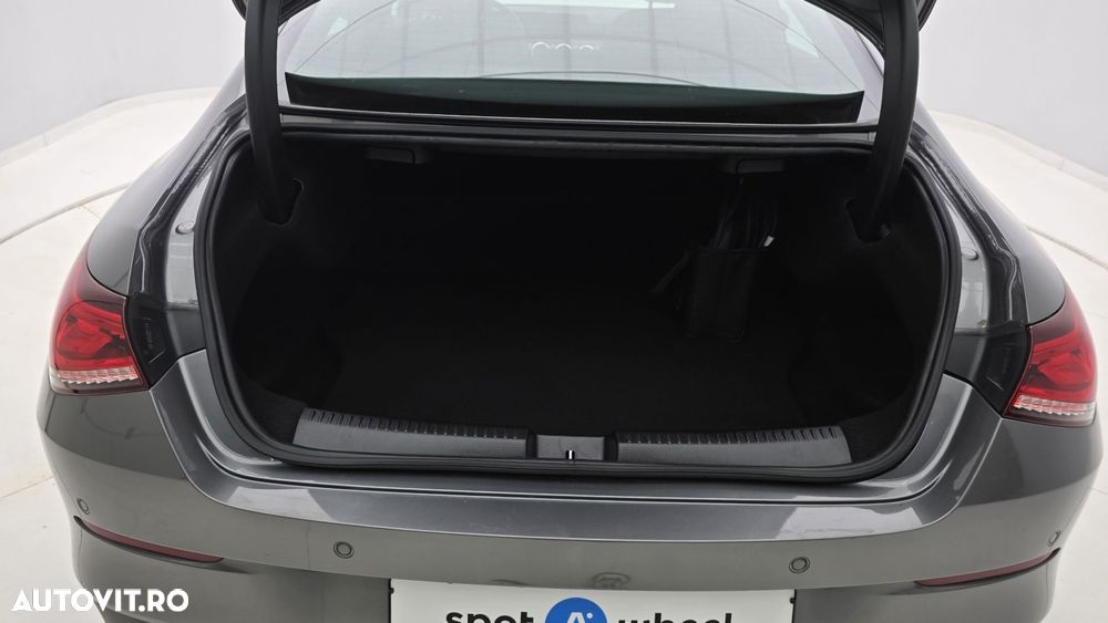 Mercedes-Benz CLA - 25