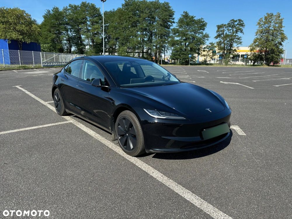 Tesla Model 3 - 2