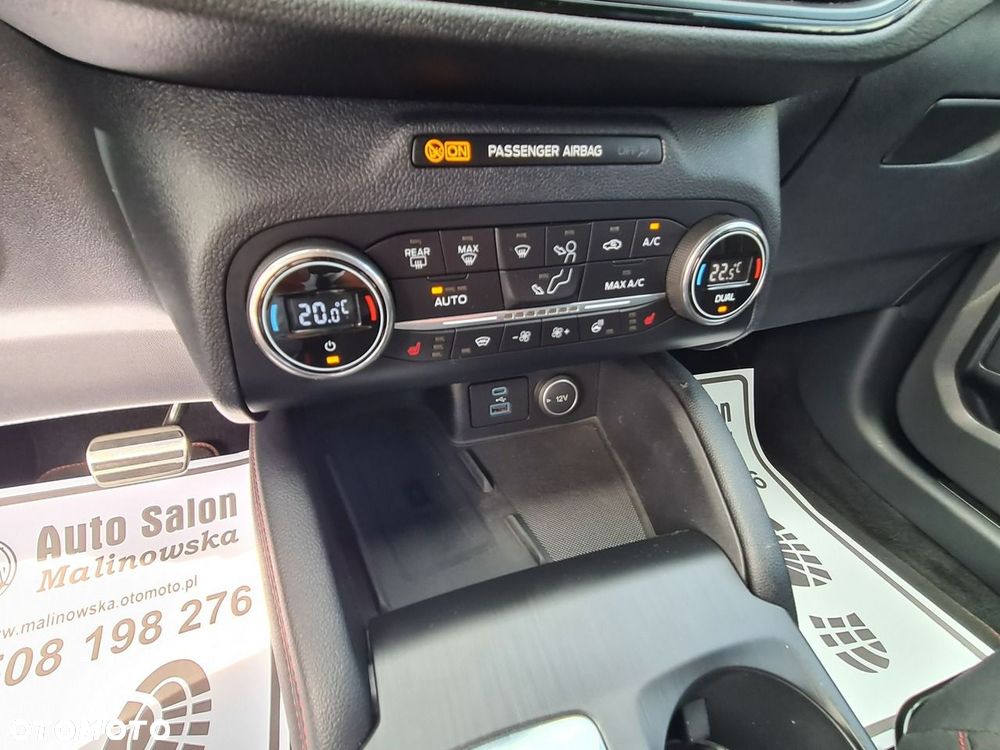 Ford Kuga 2.5 Duratec PHEV ST-LINE - 22