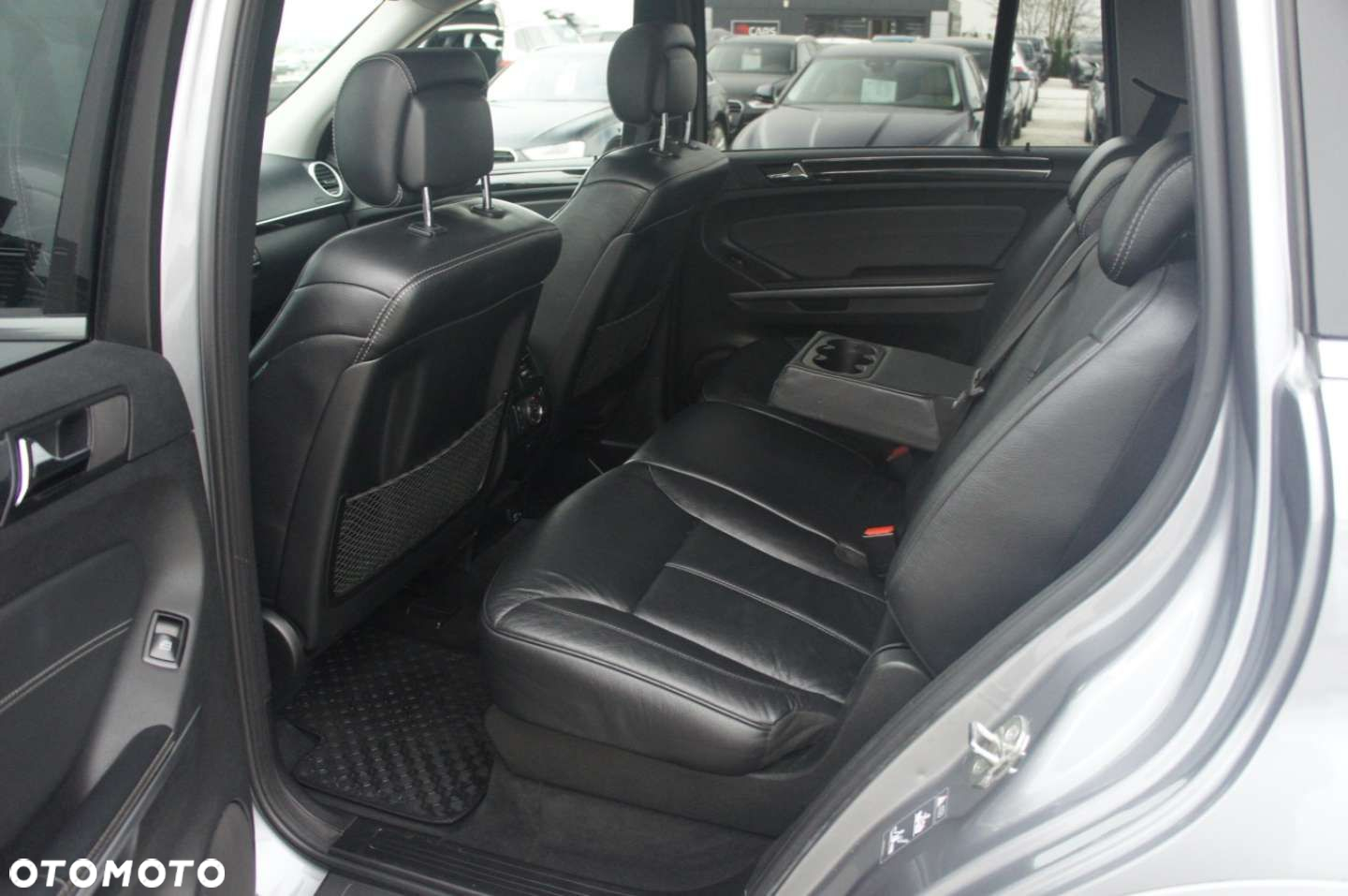 Mercedes-Benz GL - 16