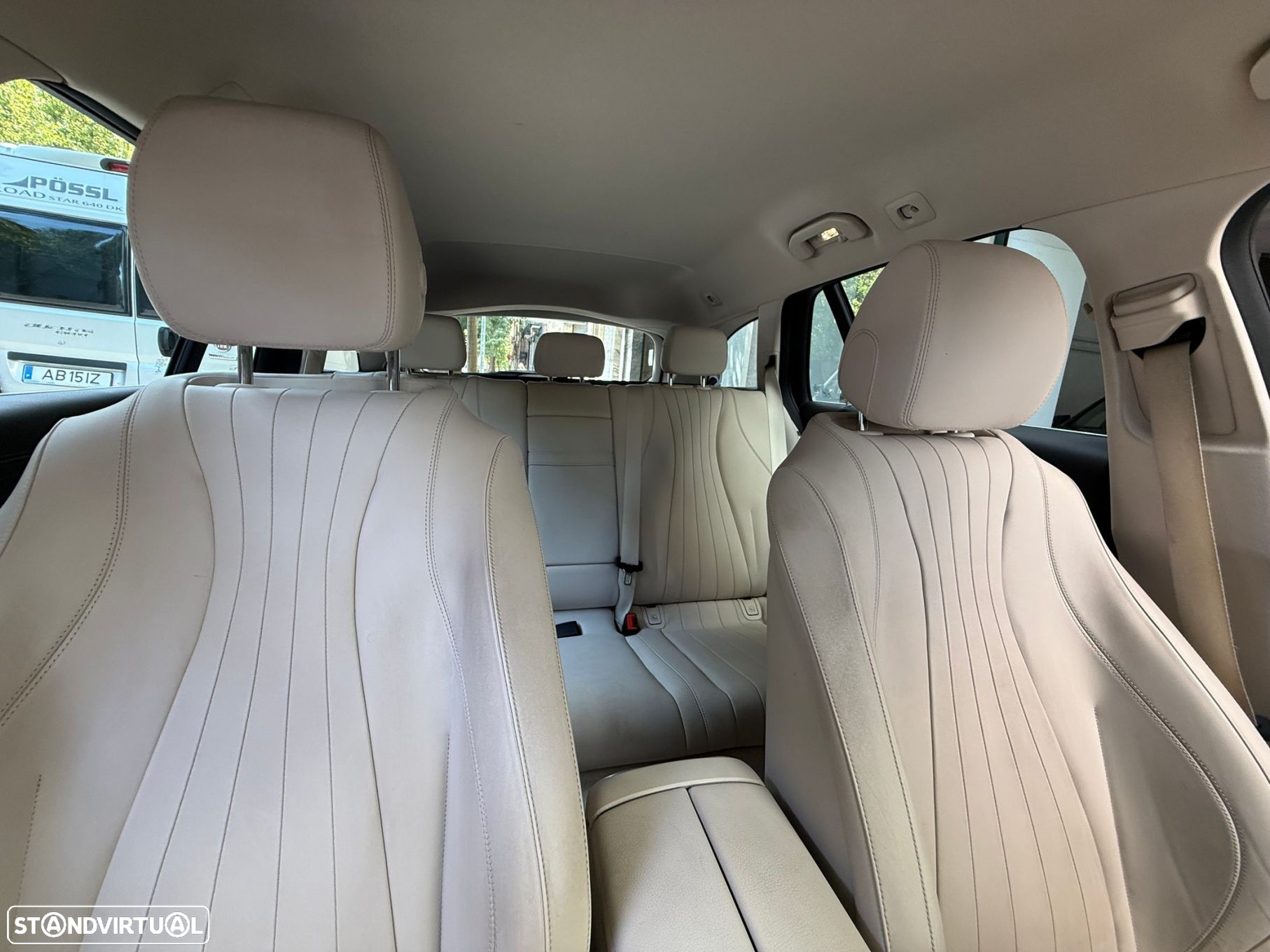 Mercedes-Benz E 220 d Exclusive - 12