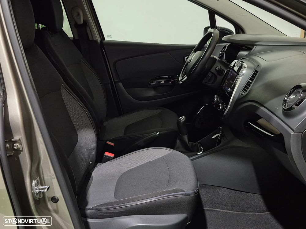 Renault Captur 0.9 TCE Exclusive - 24