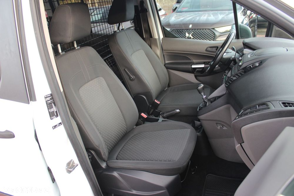 Ford Transit Connect - 13