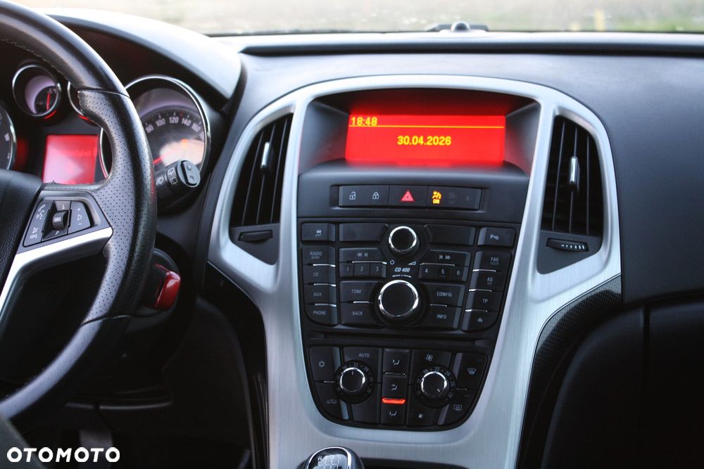 Opel Astra 1.6 Turbo Sport - 8