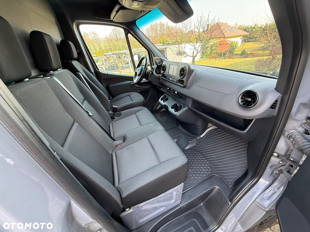 Mercedes-Benz SPRINTER - 20
