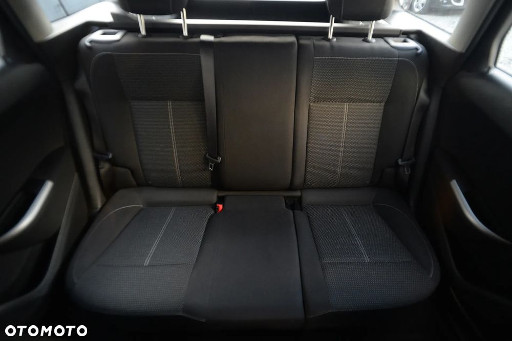 Opel Astra 1.7 CDTI DPF Color Edition - 9