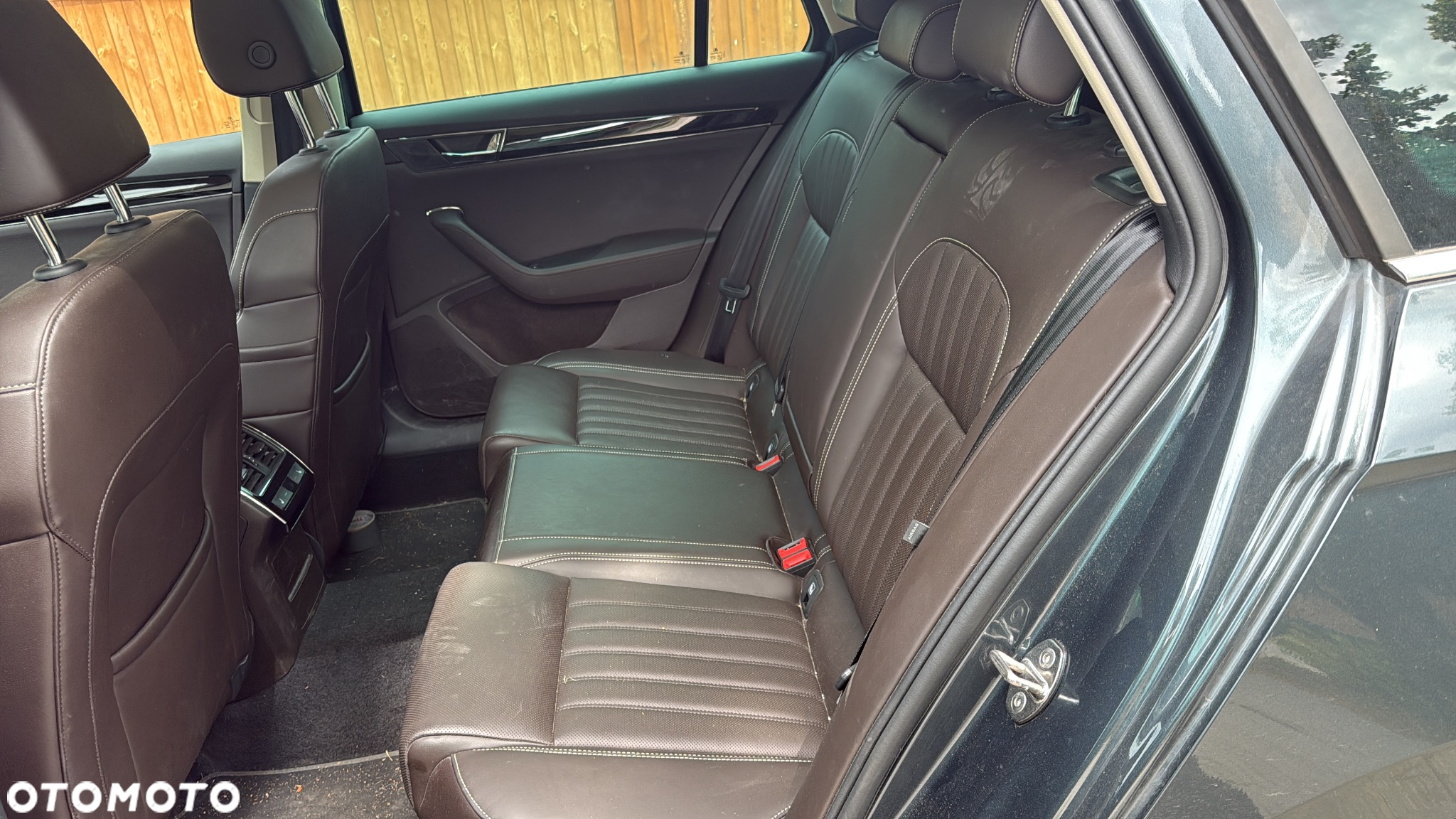 Skoda Superb Combi 2.0 TSI 4x4 DSG L&K - 22