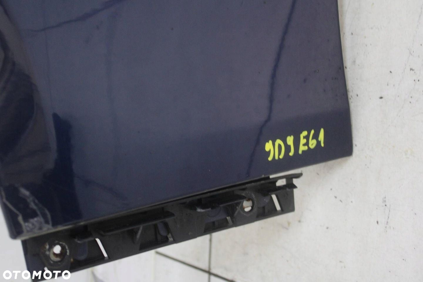 BMW 5 E60 E61 03R- BŁOTNIK LEWY PRZÓD PRZEDNI A76 - 12