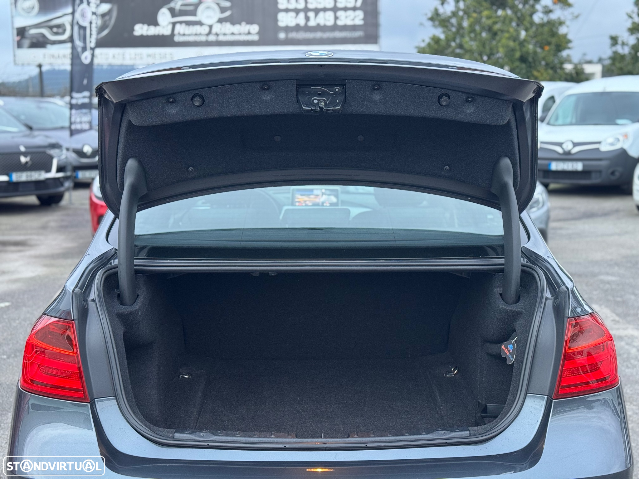 BMW 318 d Pack M - 9
