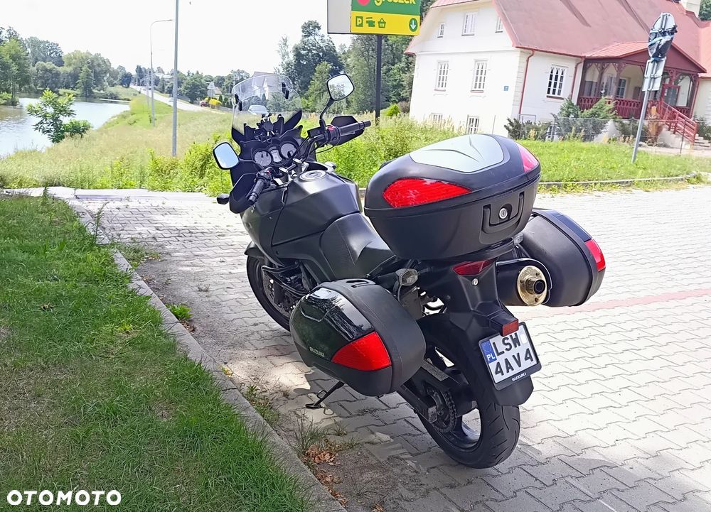 Suzuki V-STROM - 6