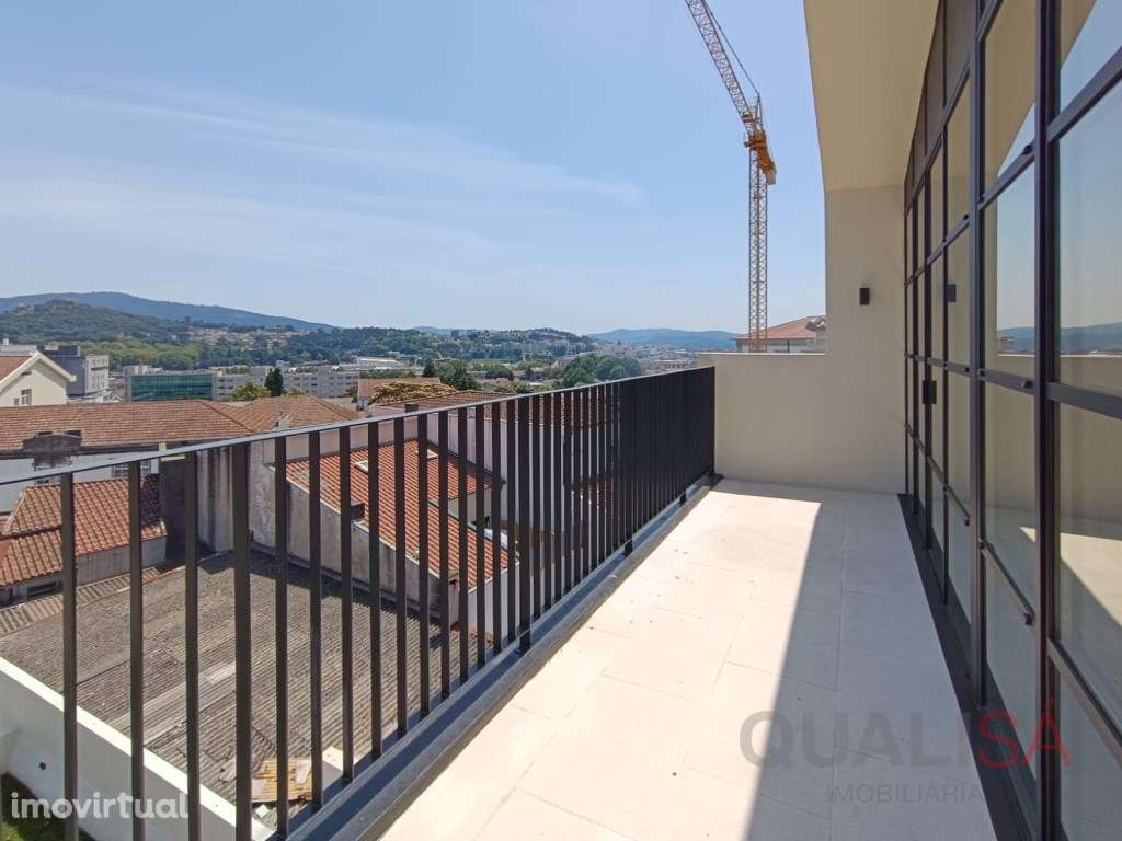 Apartamento T1 novo com varanda, equipado e mobilado, no centro his... - Grande imagem: 2/37