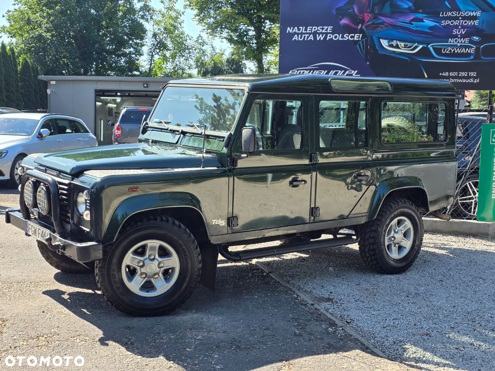 Land Rover Defender 110 SE - 2