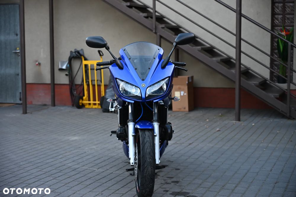 Yamaha FZS - 7