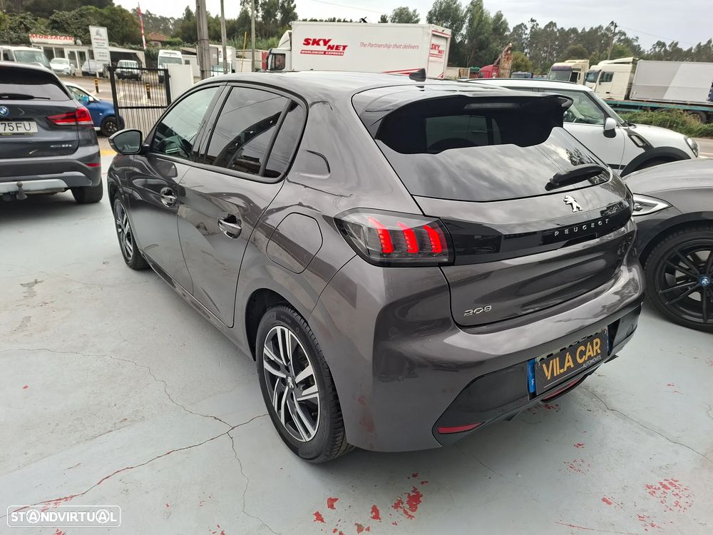 Peugeot 208 PureTech 130 EAT8 Allure - 13
