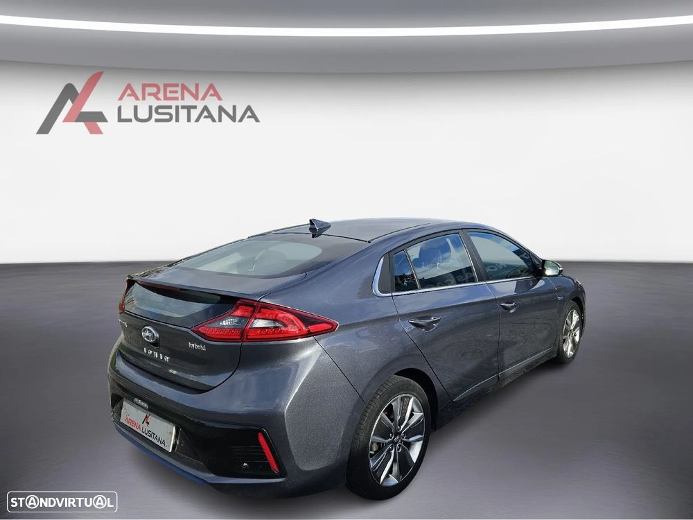 Hyundai Ioniq 1.6 GDI HEV Hybrid Tech - 11