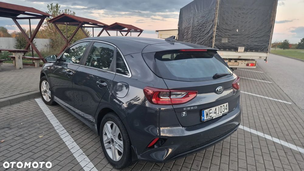 Kia Ceed 1.5 T-GDI M DCT - 3