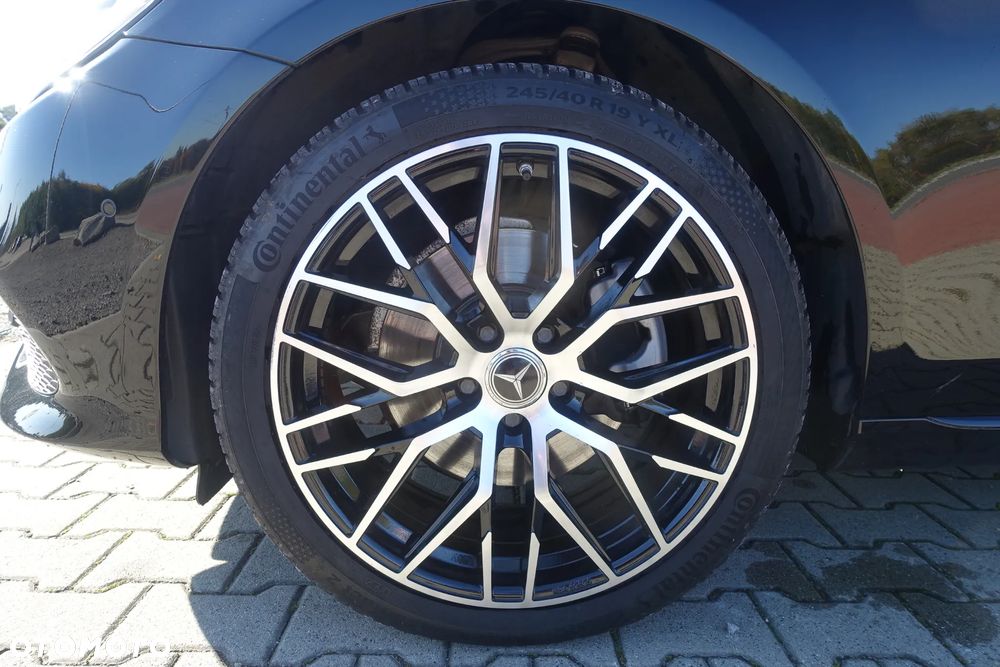 Mercedes-Benz Klasa E - 9