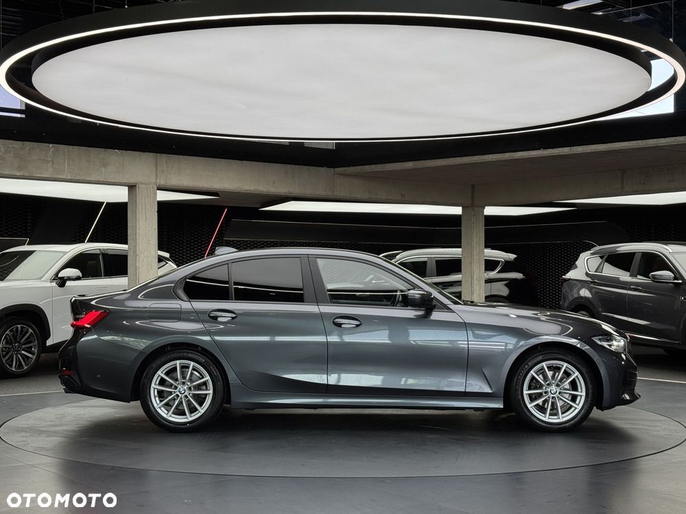 BMW Seria 3 318i - 7