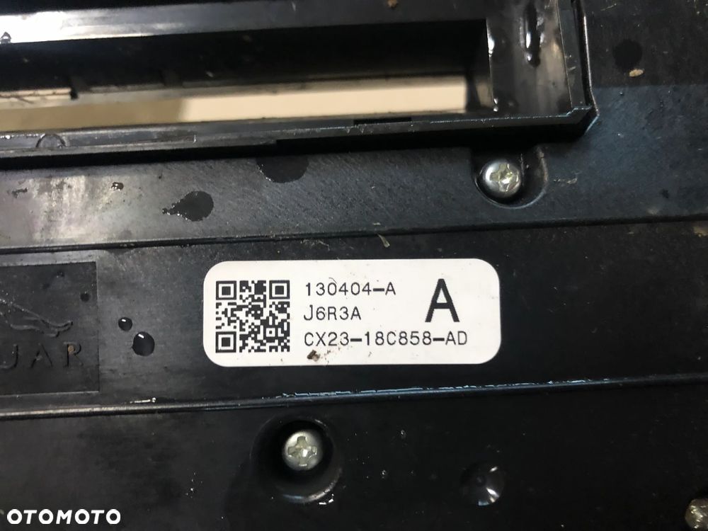 Panel nawiewu radia CX23-18C858 Jaguar XF Lift / XF R-Sport - 2