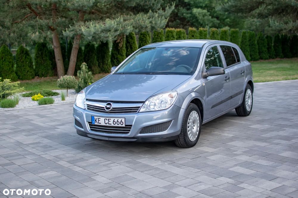 Opel Astra - 2