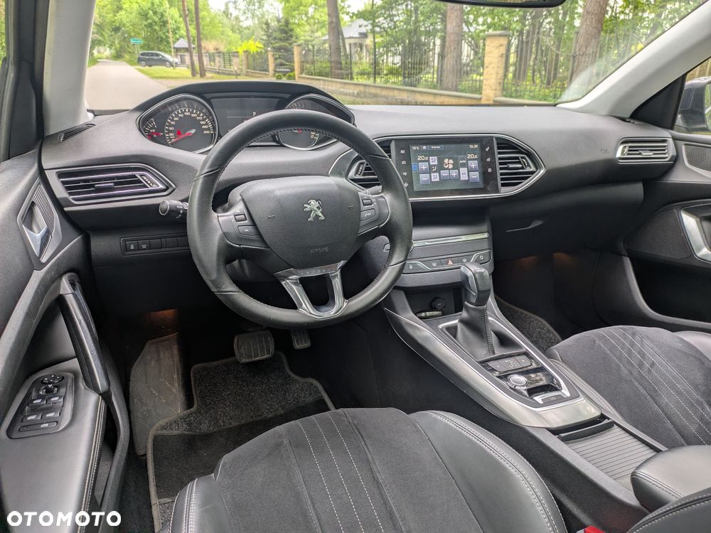 Peugeot 308 BlueHDi FAP 150 EAT6 Stop & Start Allure - 13