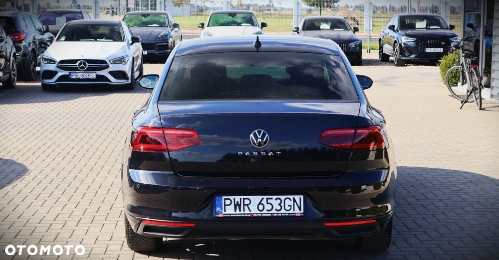 Volkswagen Passat - 6