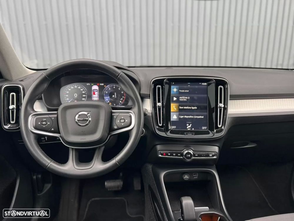 Volvo XC 40 1.5 T3 Momentum Core Geartronic - 10