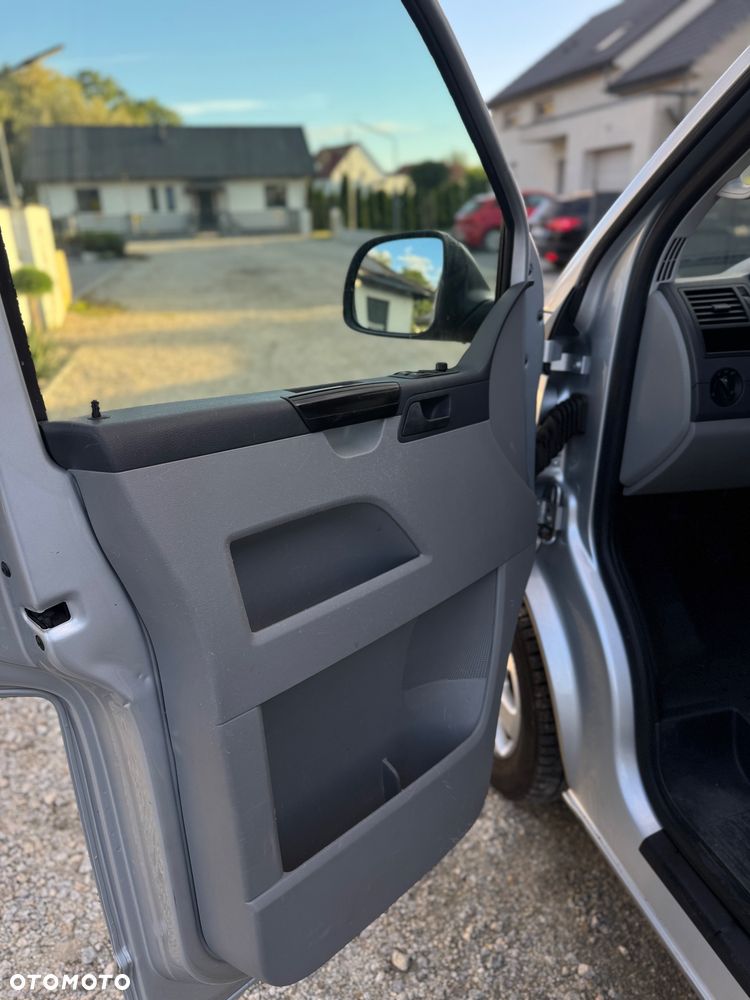 Volkswagen Transporter - 16