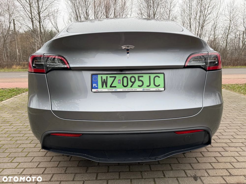 Tesla Model Y Standard - 9