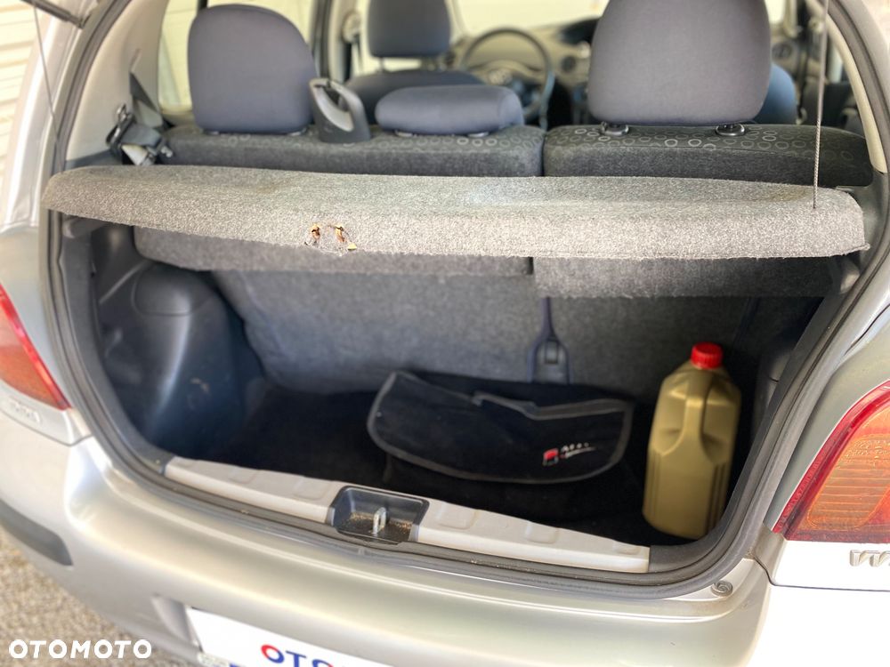 Toyota Yaris 1.0 Luna - 6