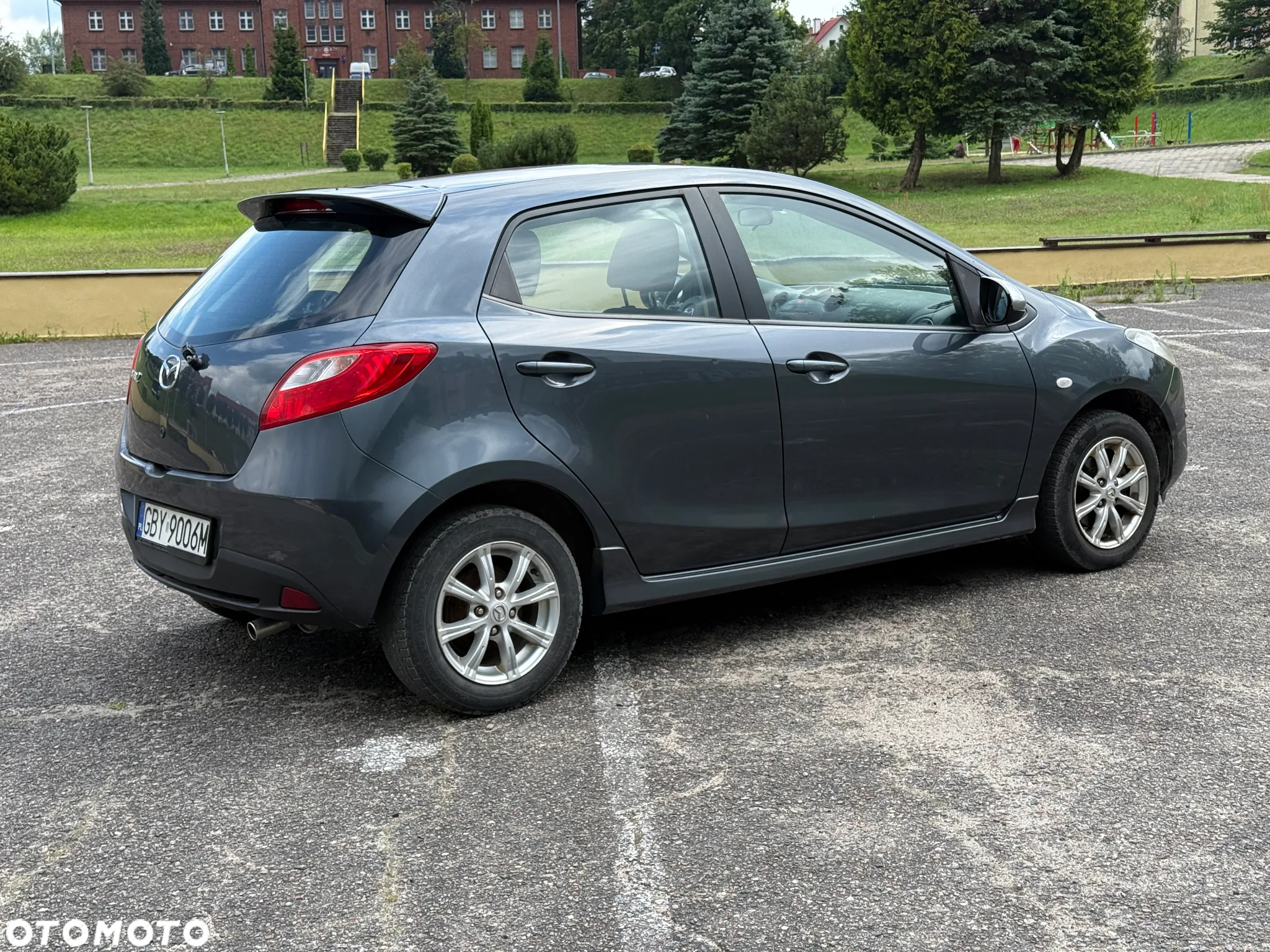 Mazda 2 - 9