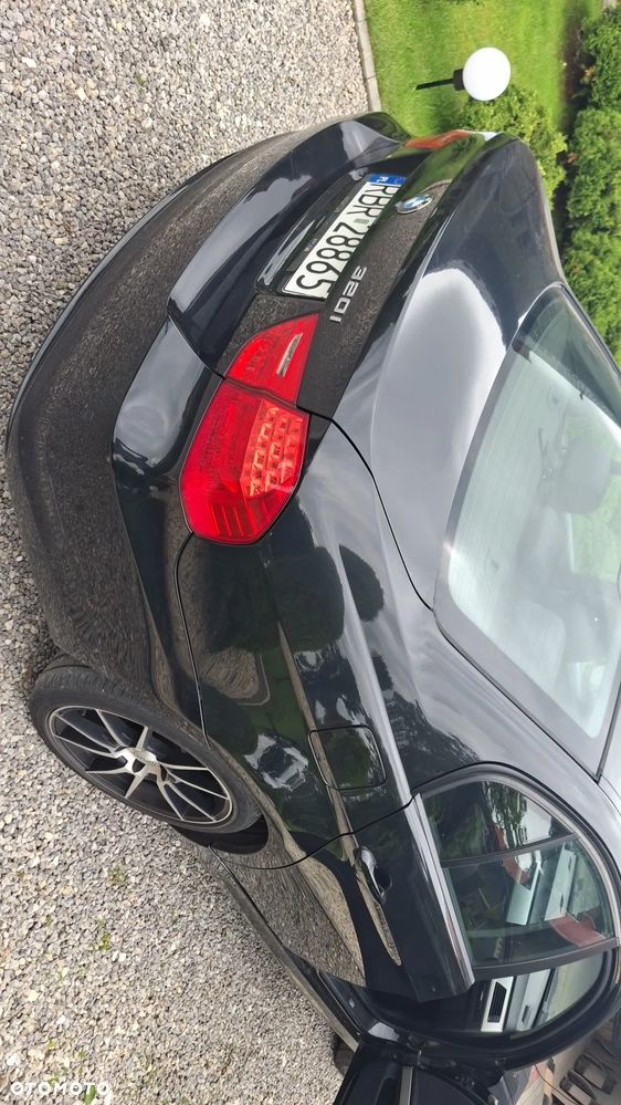 BMW Seria 3 320i - 5