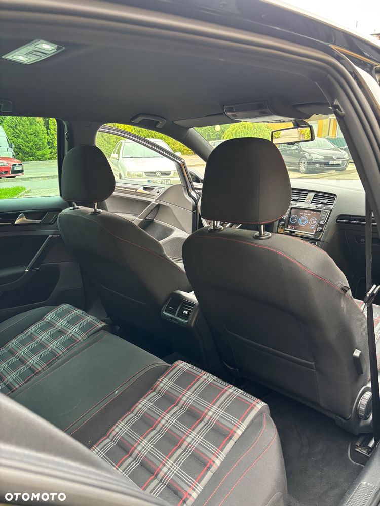 Volkswagen Golf 2.0 TSI BMT GTI DSG - 10