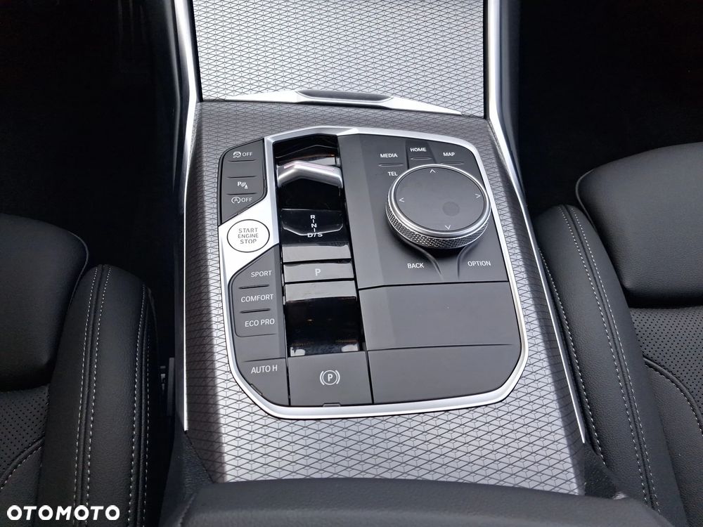 BMW Seria 3 320i M Sport sport - 14