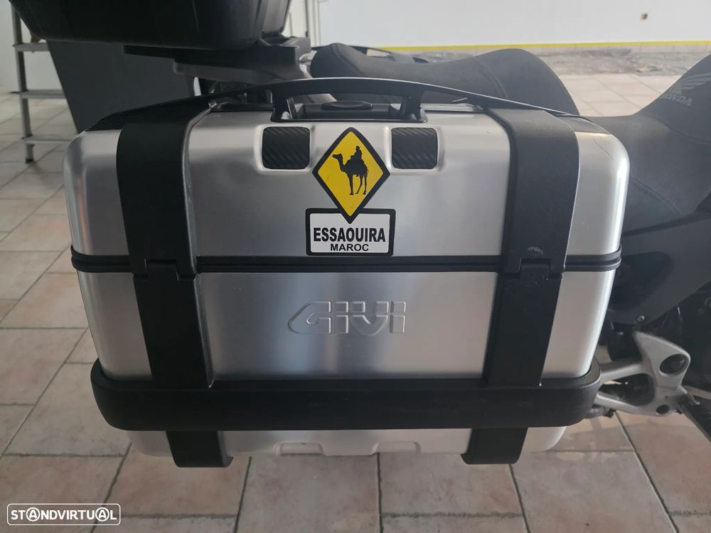 Honda Varadero 1000 TOP CASE E MALAS GIVI BOM ESTADO ACEITO RETOMA - 13