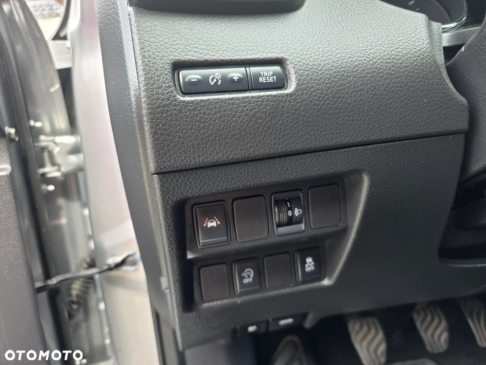 Nissan Qashqai 1.6 DCi Acenta EU6 - 12