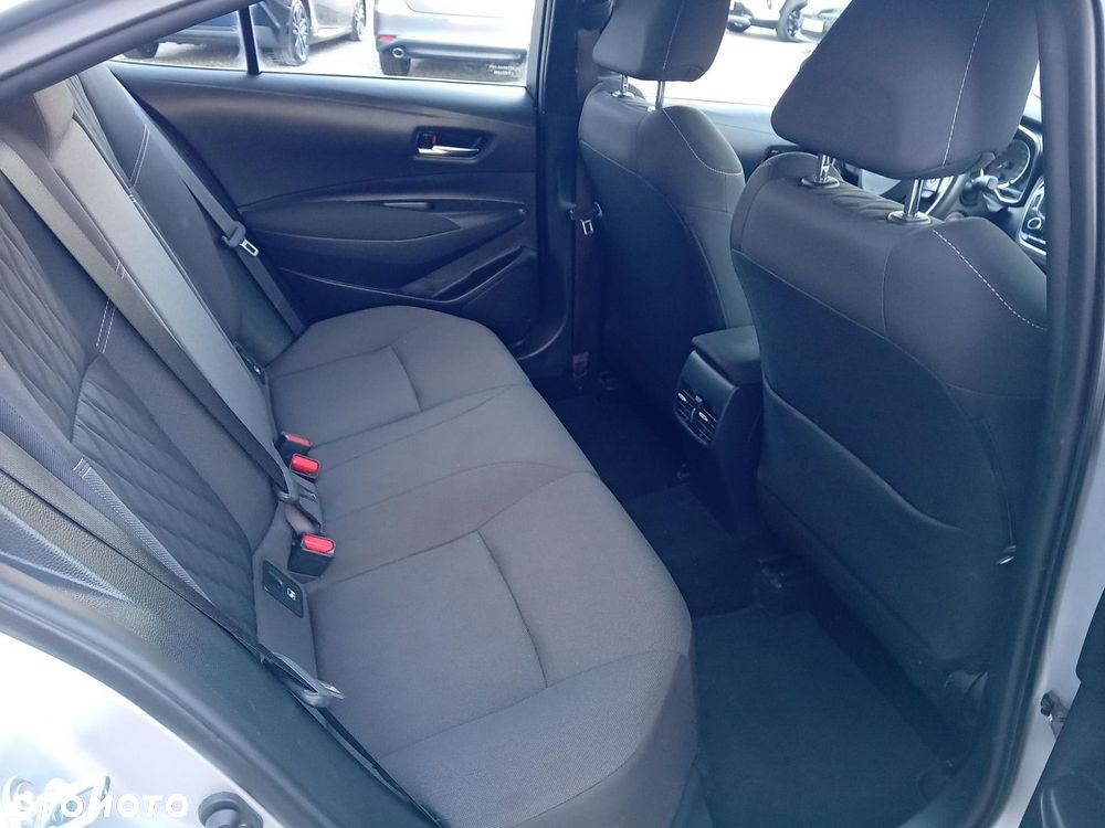 Toyota Corolla - 13