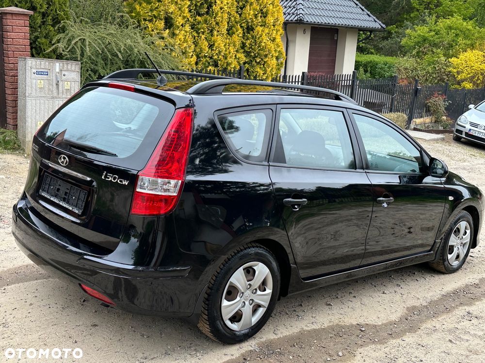 Hyundai i30 1.6 Classic + - 8