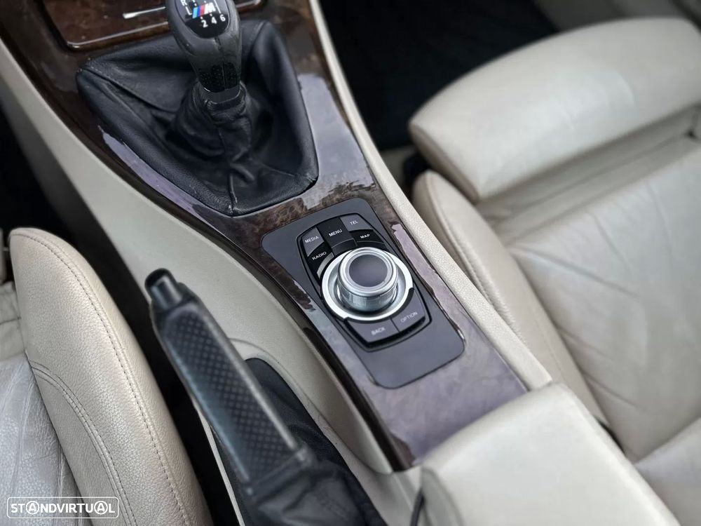 BMW 320 d Coupe - 31