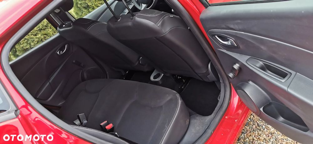 Renault Clio 1.2 16V 75 Experience - 8