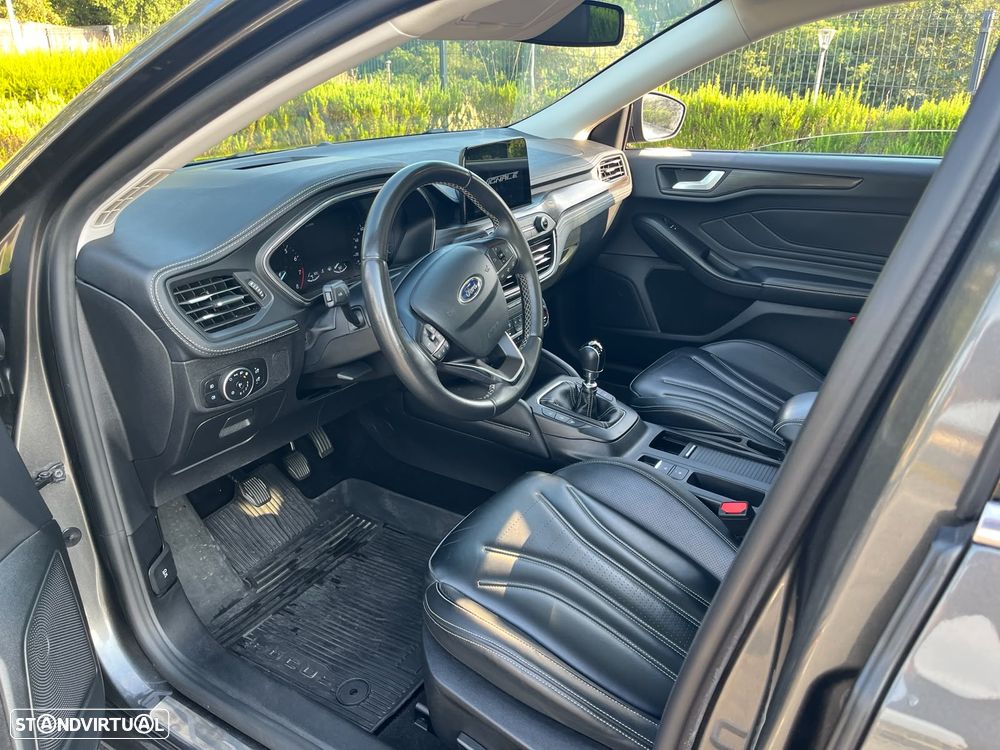 Ford Focus 1.5 EcoBoost Vignale - 4