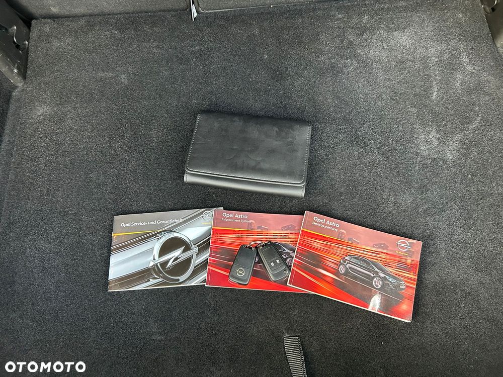 Opel Astra 1.6 Edition 111 Jahre - 26