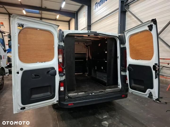 Renault TRAFIC - 8