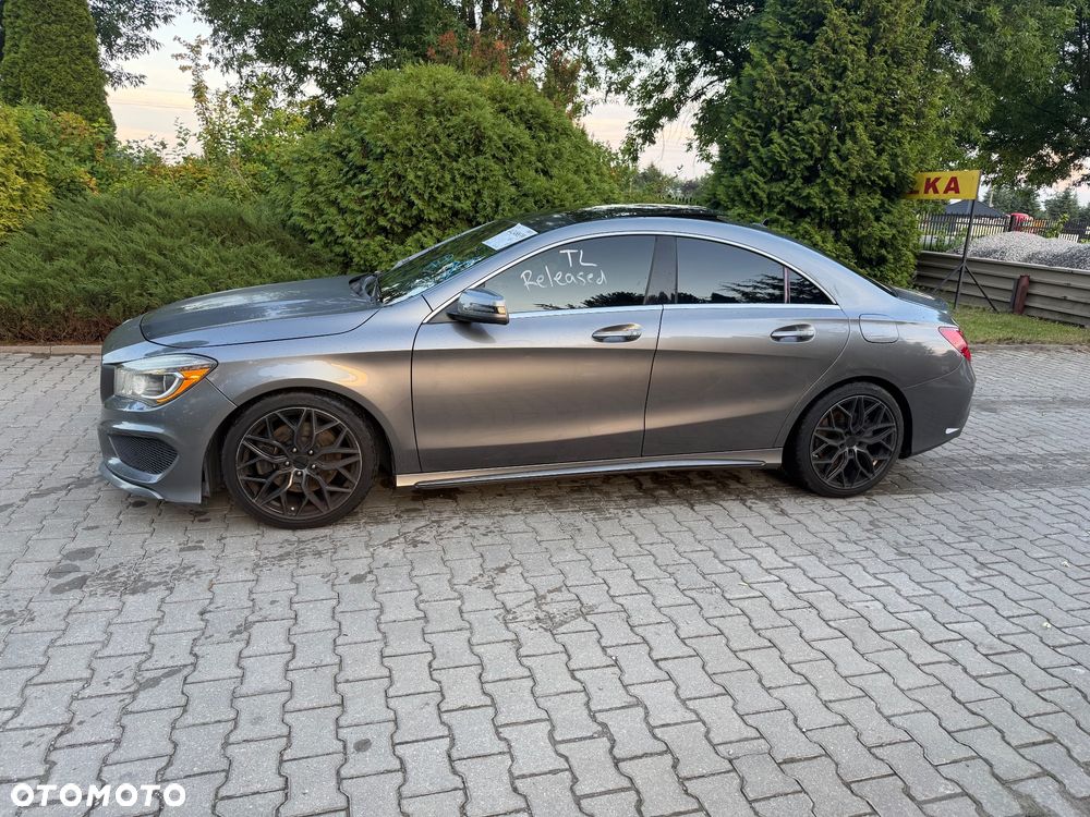 Mercedes-Benz CLA 250 7G-DCT AMG Line - 3