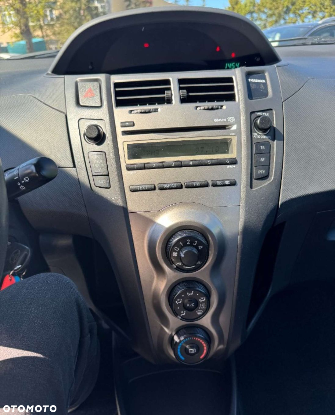 Toyota Yaris - 13