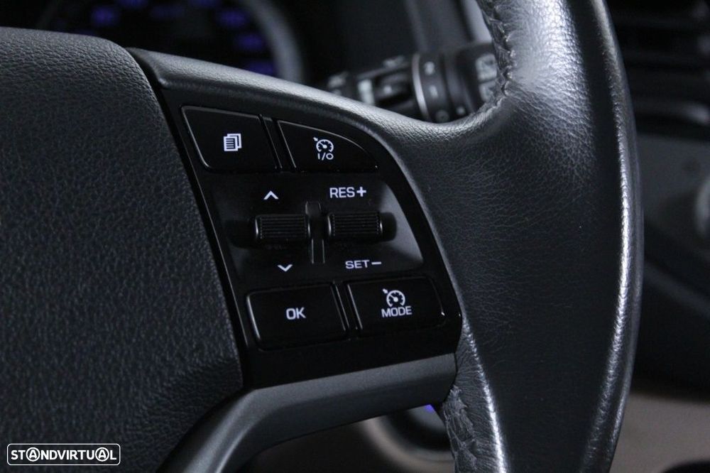 Hyundai Tucson 1.7 CRDi Premium - 23