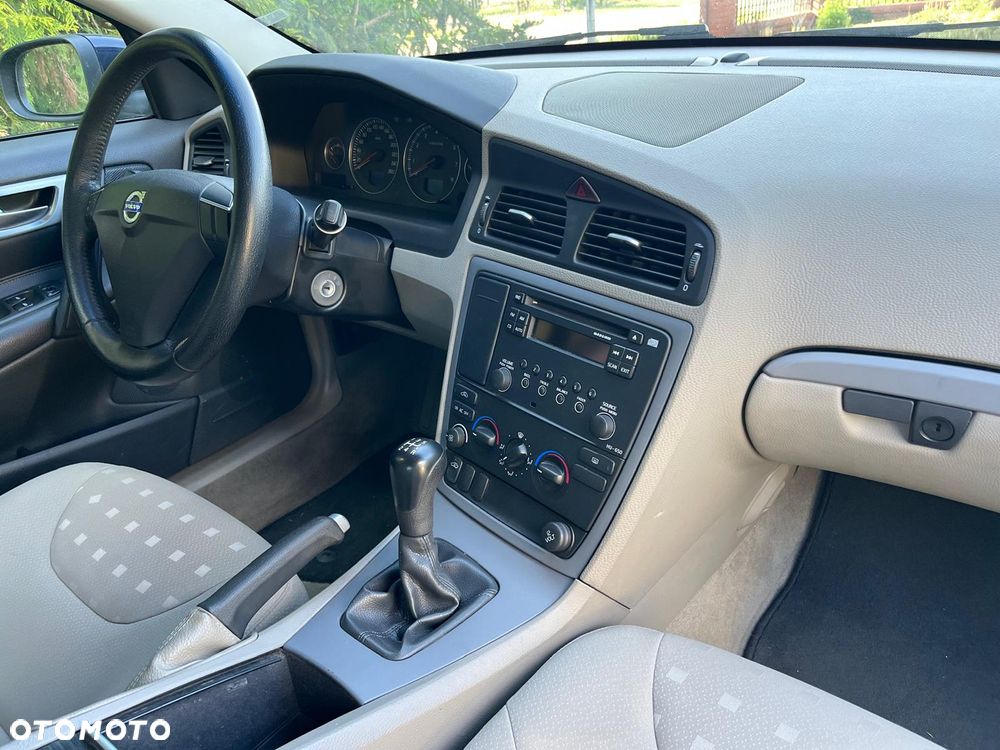 Volvo S60 2.4 Momentum - 10