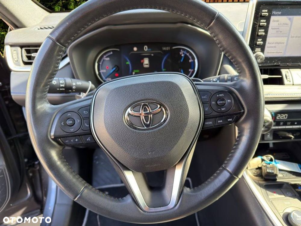 Toyota RAV4 - 9