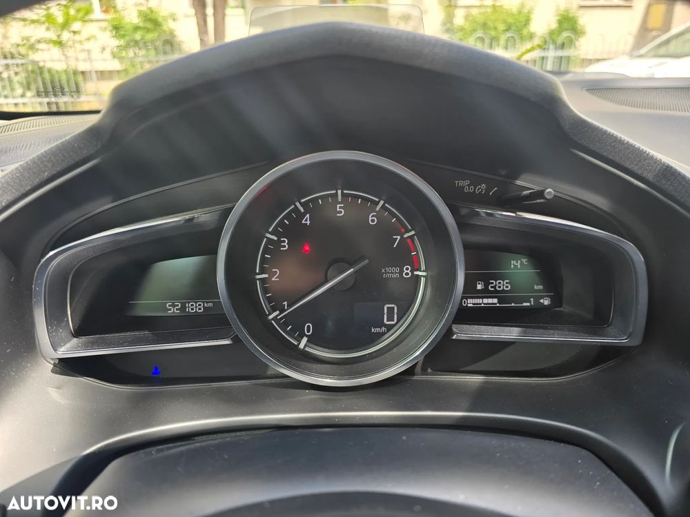 Mazda 3 G120 Revolution - 6