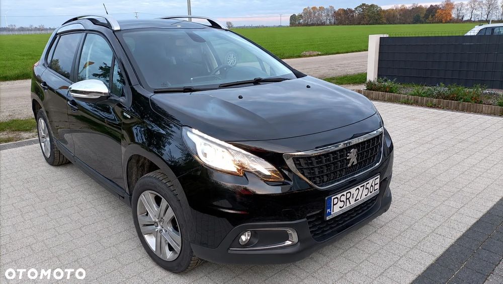 Peugeot 2008 1.2 Pure Tech Style - 1